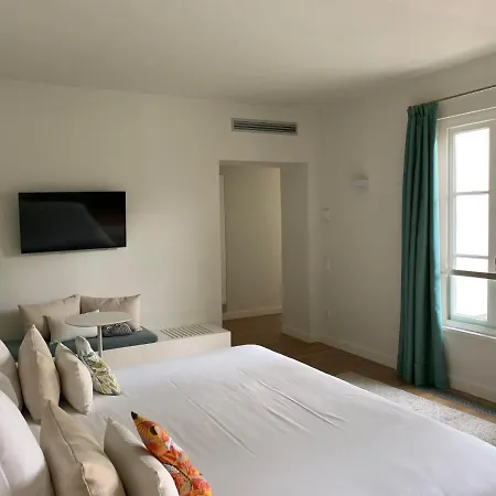 Hotel De Cavoye Hotel Fontainebleau