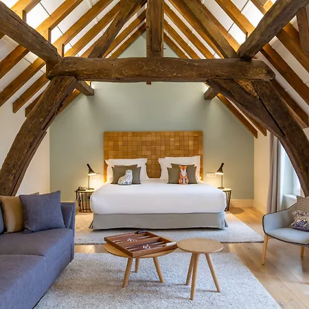 De Cavoye ホテル 4*