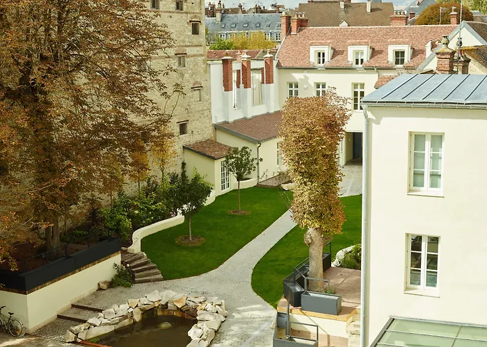 De Cavoye Hotel Fontainebleau