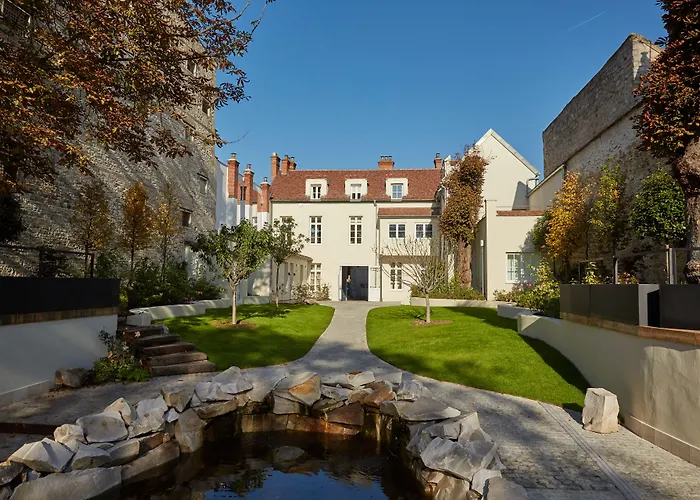 De Cavoye 4* Fontainebleau