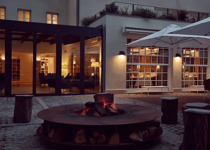 Hotel De Cavoye 4*